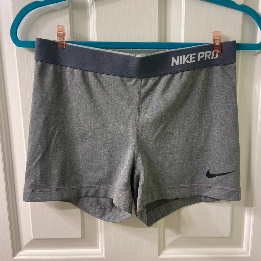 Nike Pros size Large